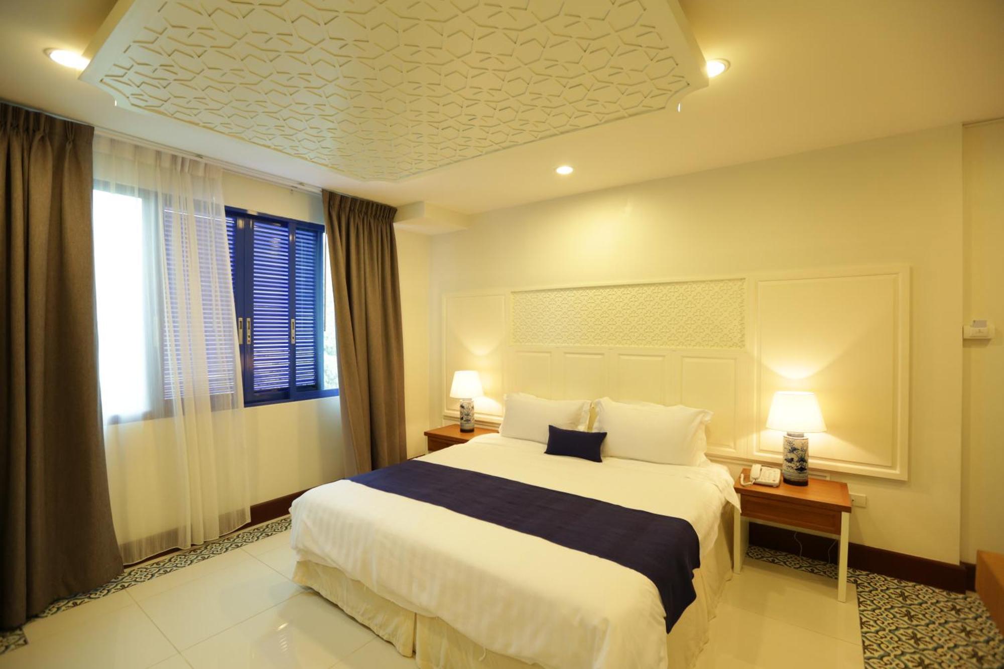 Deluxe Double Room,1279536364:JPEG