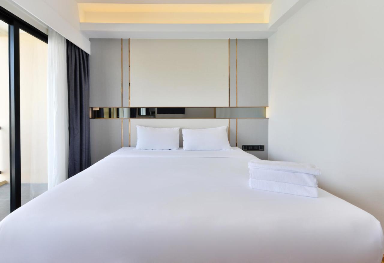 Chambre Double ou Lits Jumeaux Supérieure - Vue sur Piscine
