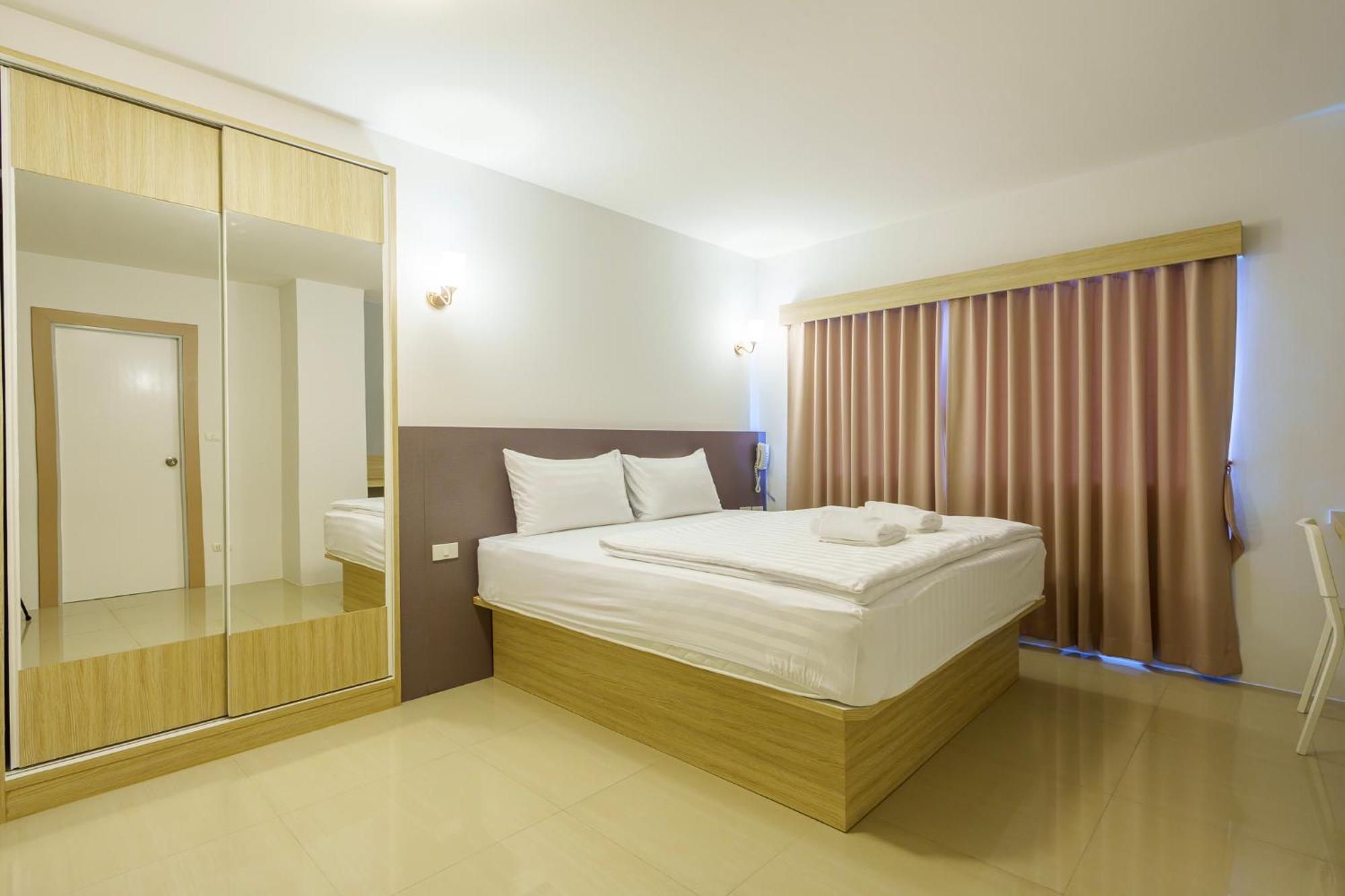 Executive Triple Room,1742754352:JPEG
