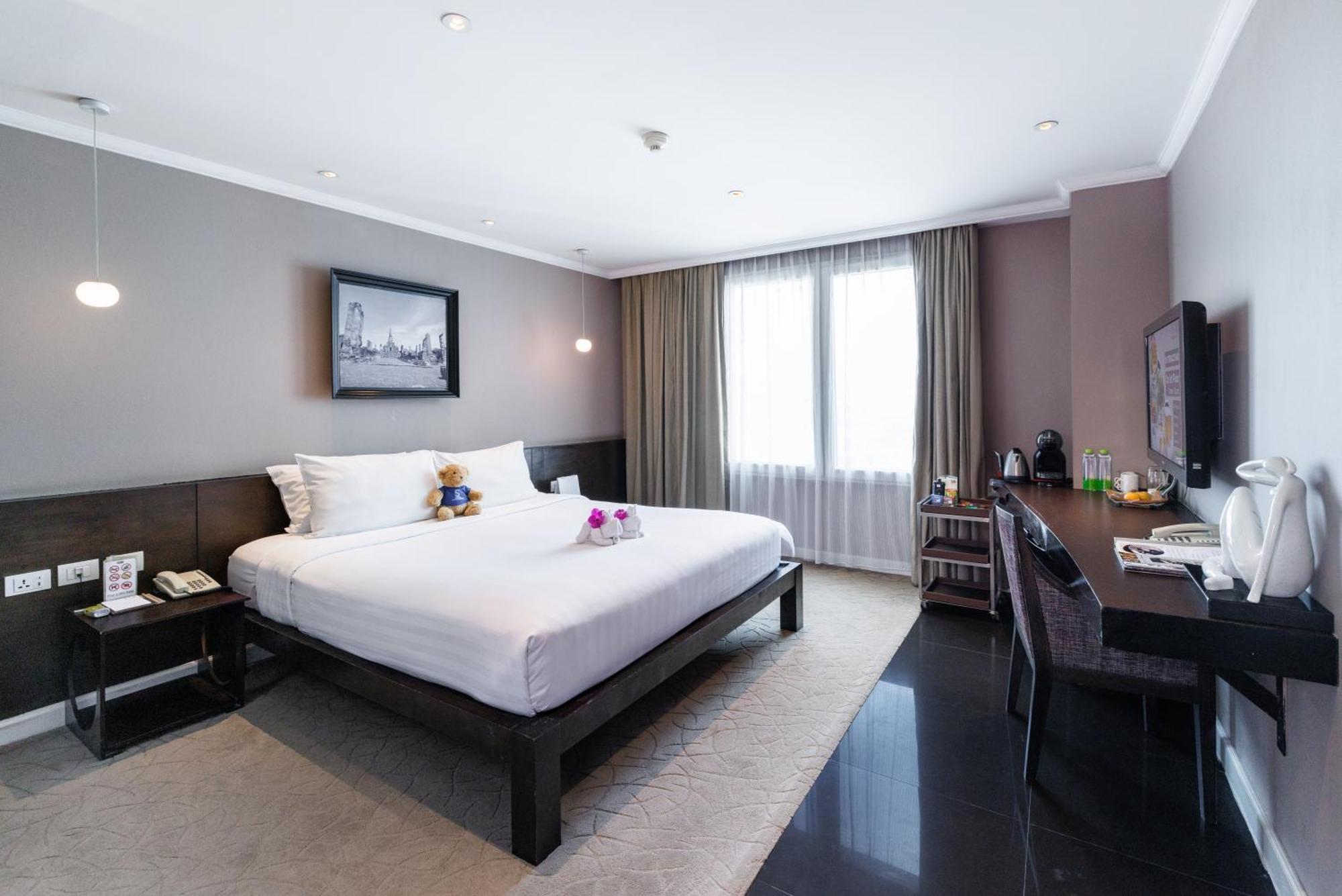 Deluxe Double or Twin Room