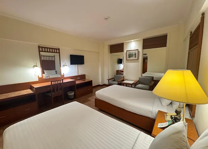 Bangkok Palace