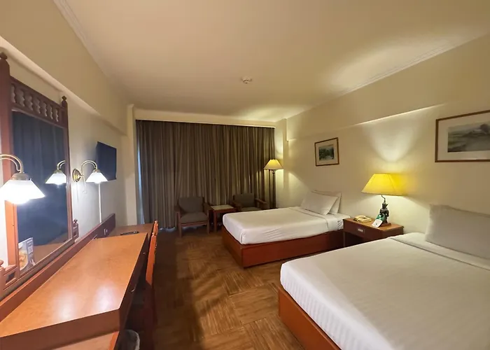 Bangkok Palace